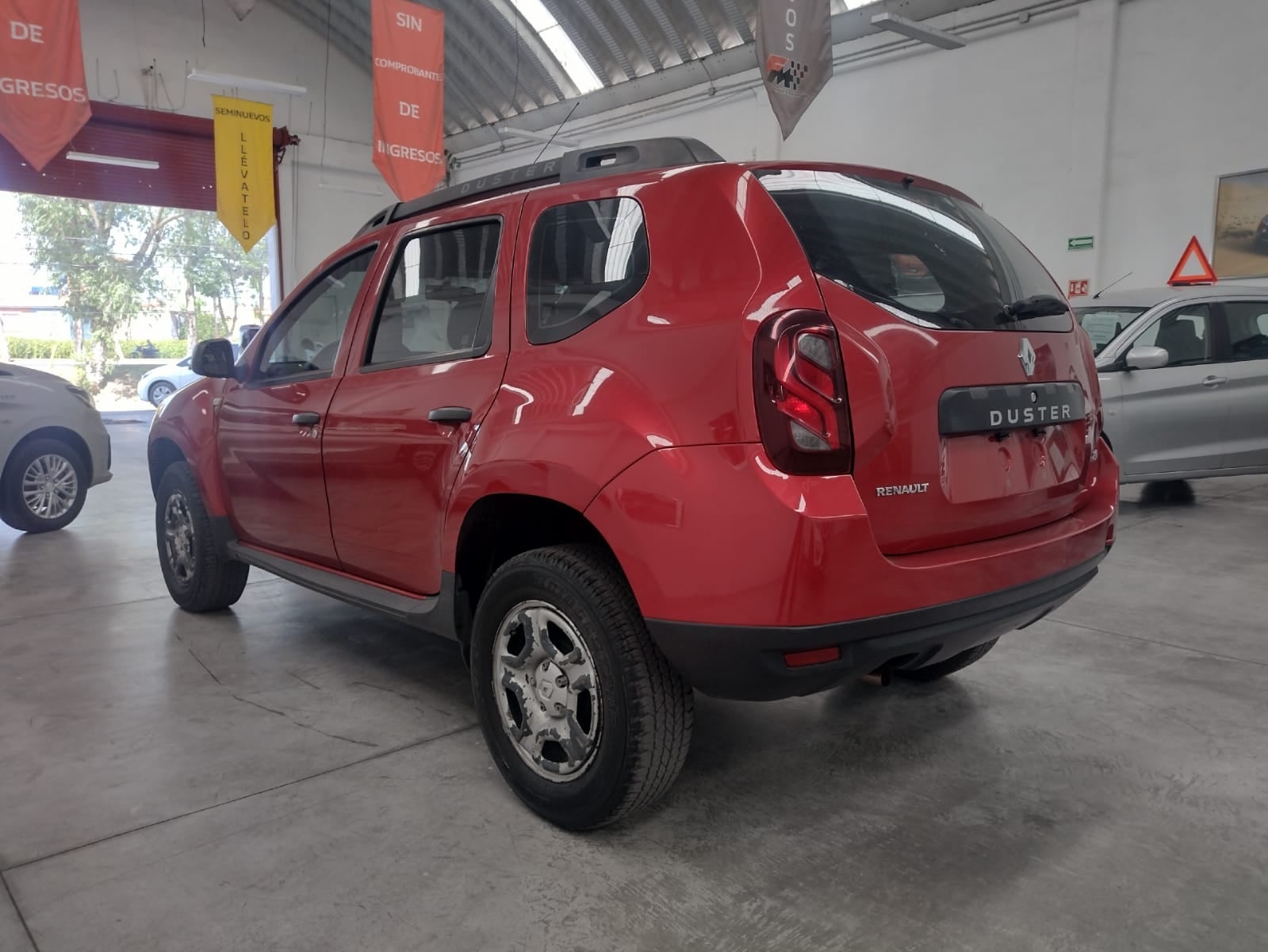 2015 Renault Duster VUD 5 Ptas EXPRESSION, T/A VR del. R-16